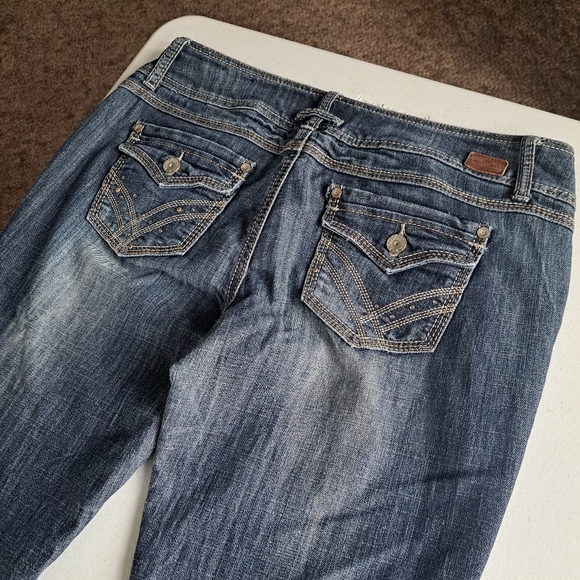 Almost Famous Premium Skinny Jeans - Picture 2 of 6
